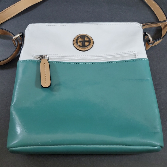 Giani Bernini Glazed Leather Crossbody Bag - Picture 6 of 12
